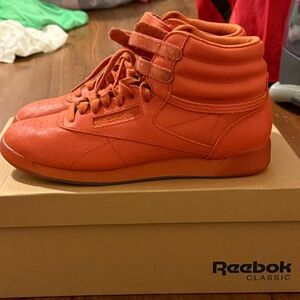 SOLD!!Reebok Classic High-Top Sneakers in Bright Orange